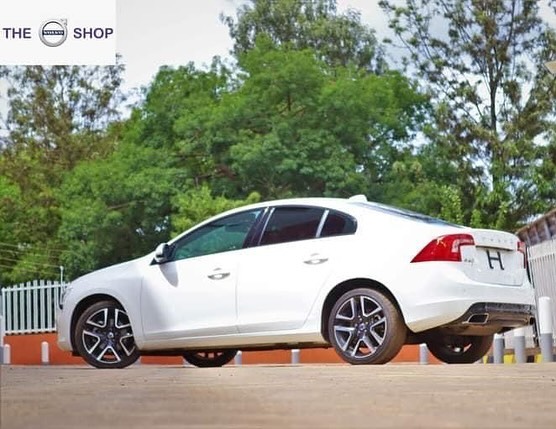 VOLVO V60 R-DESIGN