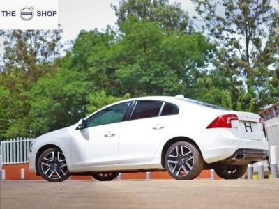 VOLVO S60 WHITE D4