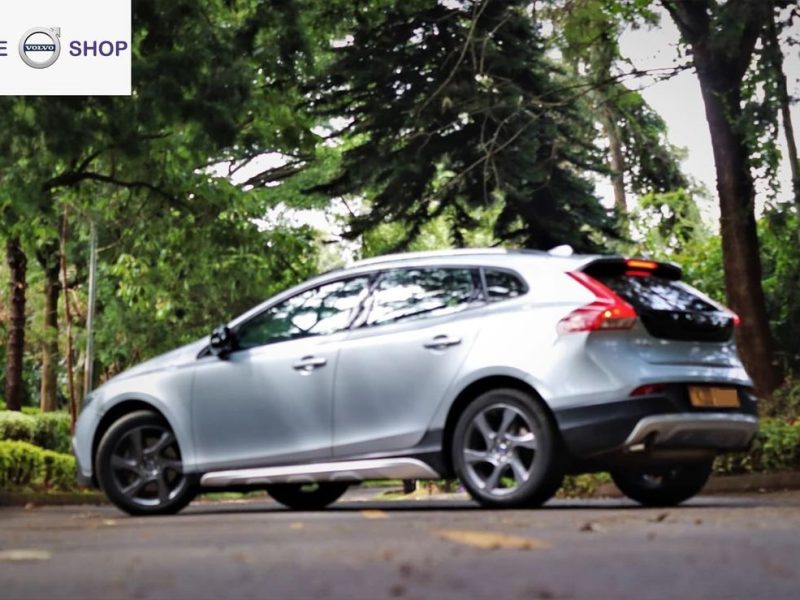 VOLVO V40 CROSS COUNTRY