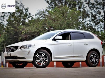 VOLVO XC60 D4 FITTED WITH A SUNROOF