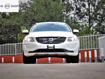 VOLVO XC60 D4 FITTED WITH A SUNROOF