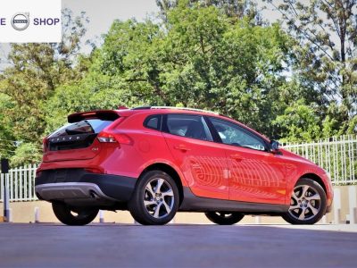 VOLVO V40 CROSS COUNTRY