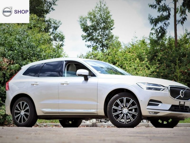 VOLVO XC60 T5 - YA SUNROOF