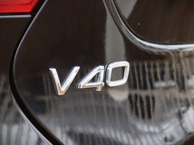 Volvo V40 T2