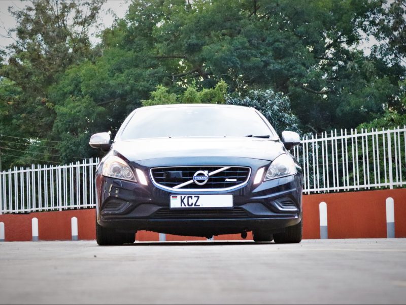 2013 VOLVO S60 T4 RDESIGN BLACK