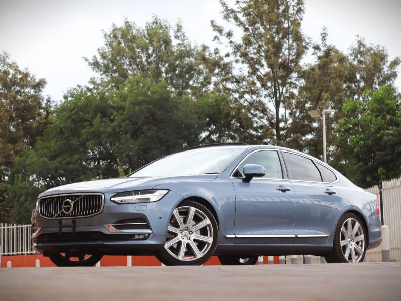 2017 VOLVO S90 T6