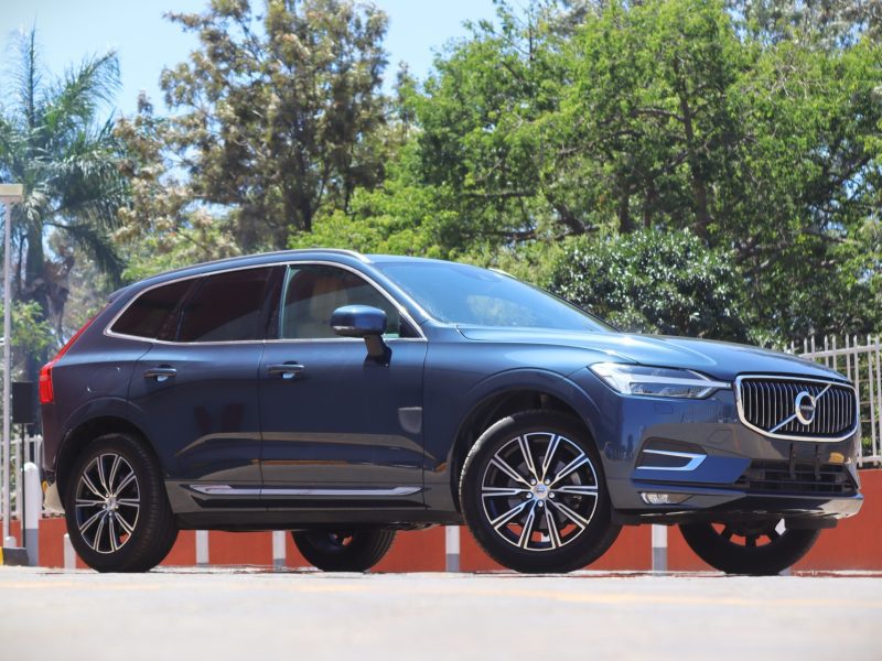 VOLVO XC60 D4 BLUE YOM 2018