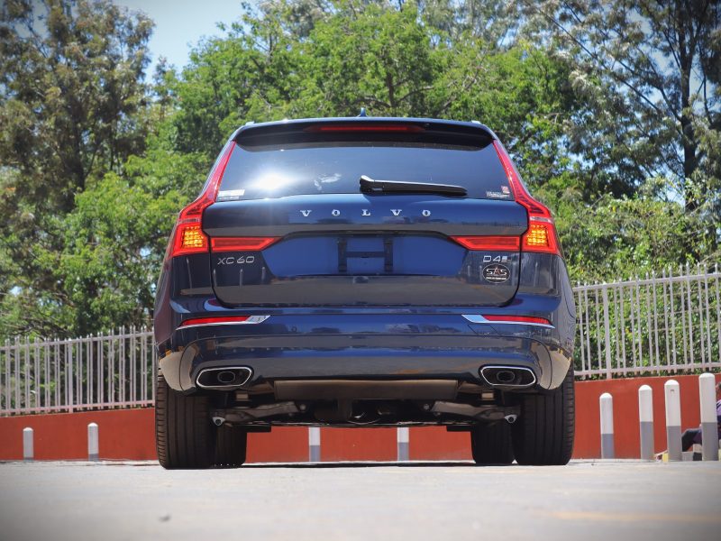VOLVO XC60 D4 BLUE YOM 2018