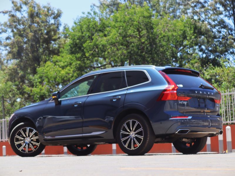 VOLVO XC60 D4 BLUE YOM 2018