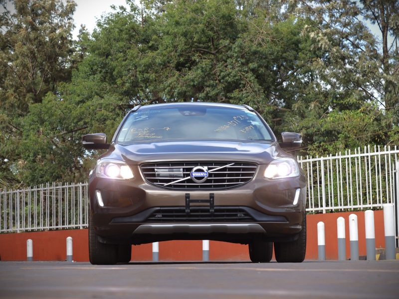 VOLVO XC60 BROWN
