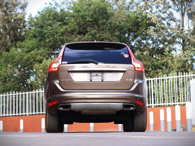 VOLVO XC60 BROWN