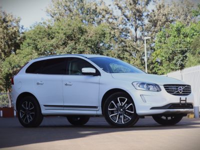 🔥 2017 Volvo XC60 D4 – Bold White Elegance with Diesel Power 💨 | Available Now at VolvoShop Kenya