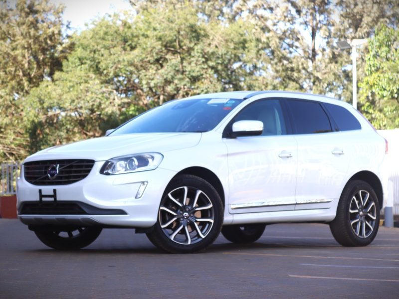 2017 Volvo XC60 D4