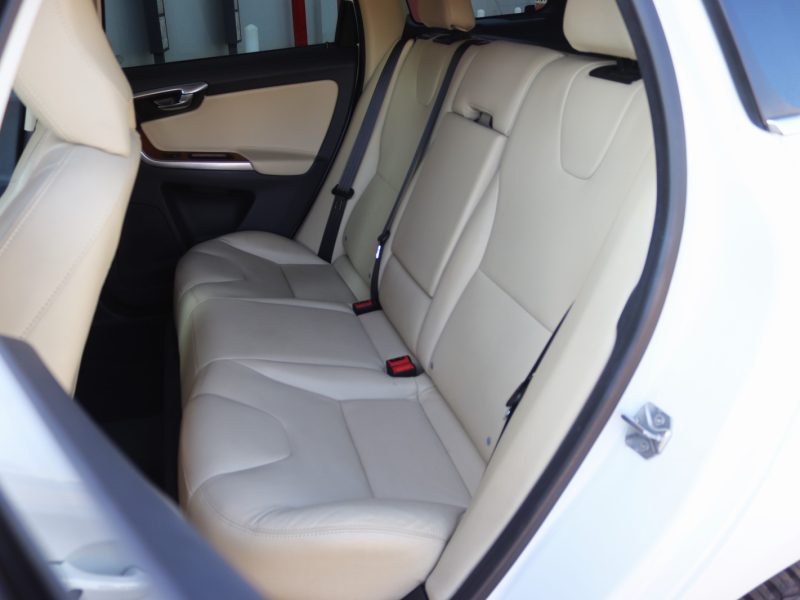 2017 Volvo XC60 D4