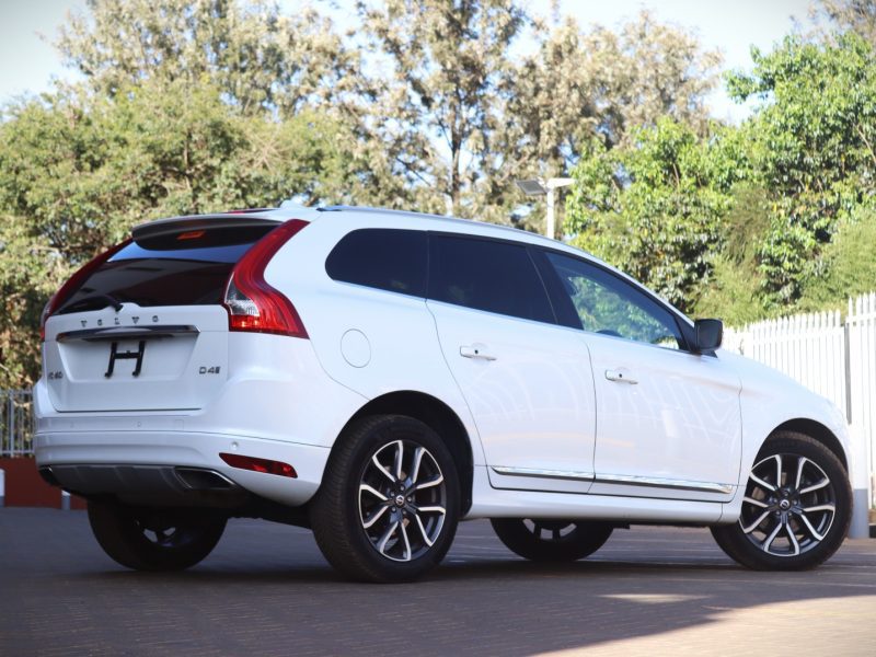 2017 Volvo XC60 D4