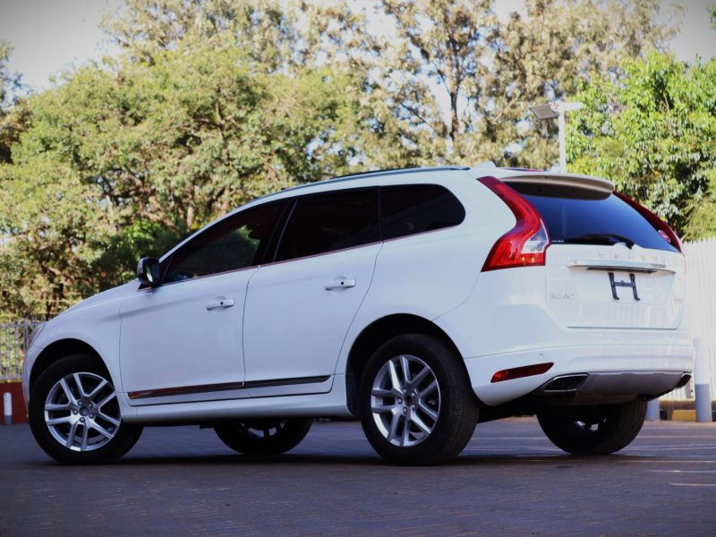 2017 Volvo XC60 D4
