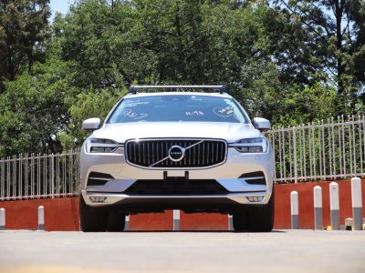 💎 2018 Volvo XC60 T5 – Luxury, Power & Safety Redefined