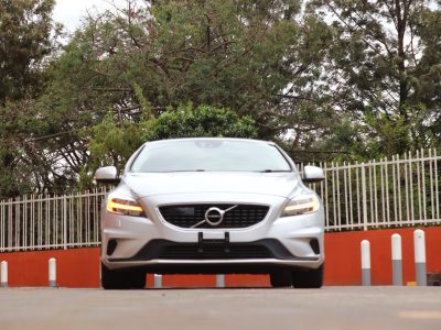 🚘 2017 Volvo V40 D4 | Diesel | Sleek. Smart. Powerful.