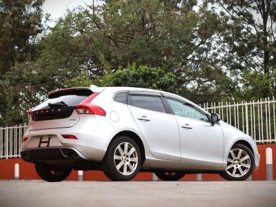 🚘 2017 Volvo V40 D4 | Diesel | Sleek. Smart. Powerful.