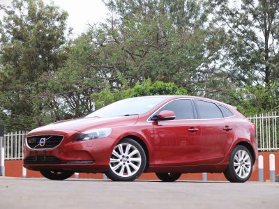 2016 Volvo V40 T4 Wine Red 🚘 2016 Volvo V40 T4 – Wine Red | Premium Hatchback | Turbocharged Luxury