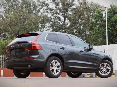 🔵 2018 Volvo XC60 D4 – Gray | Petrol | AWD | Luxury Compact SUV
