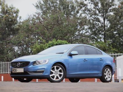 2014 Volvo S60 T4 – Sleek, Safe, and Sporty