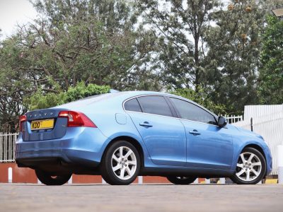 2014 Volvo S60 T4 – Sleek, Safe, and Sporty