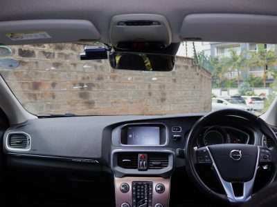 🚗 2018 Volvo V40 Cross Country T5 - Rugged Luxury Hatchback