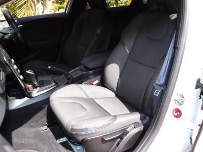 🚗 2018 Volvo V40 Cross Country T5 - Rugged Luxury Hatchback