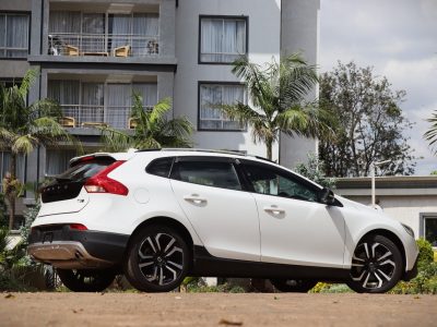 🚗 2018 Volvo V40 Cross Country T5 - Rugged Luxury Hatchback