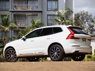 ❄️ Elegant & Powerful: 2018 Volvo XC60 D4 White