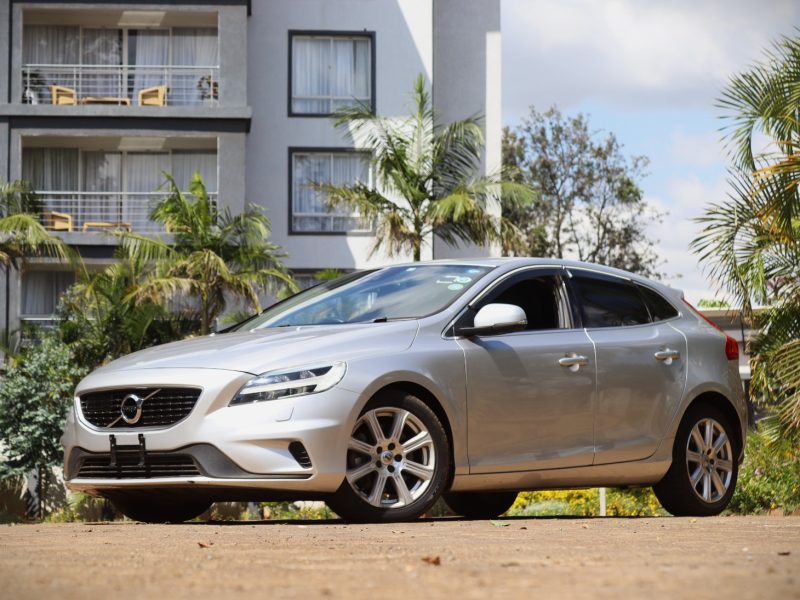 2018 Volvo V40 D4 – Sporty Diesel