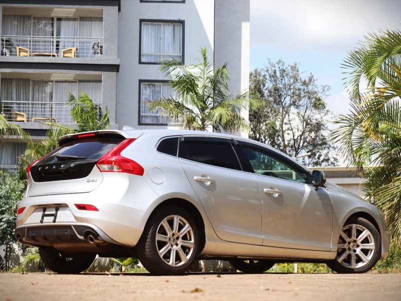 2018 Volvo V40 D4 – Sporty Diesel