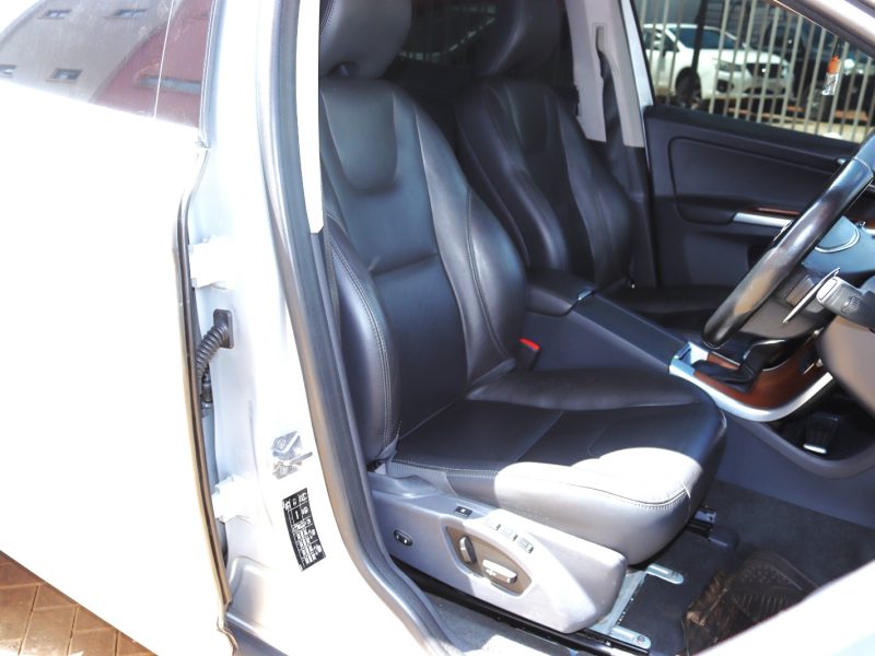 2016 Volvo XC60 T5 - VolvoShop