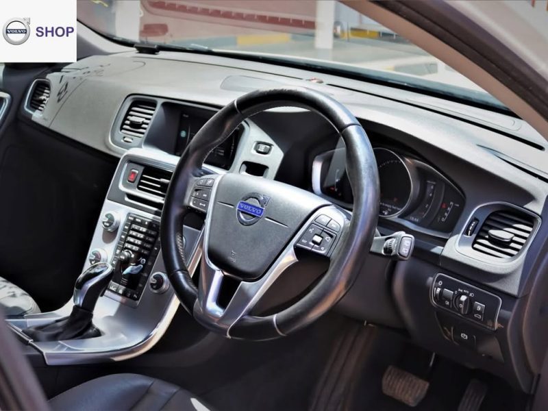 2017 Volvo V60 T5 – The New Shape Sportswagon Redefined 💼⚡ | Now at VolvoShop Kenya