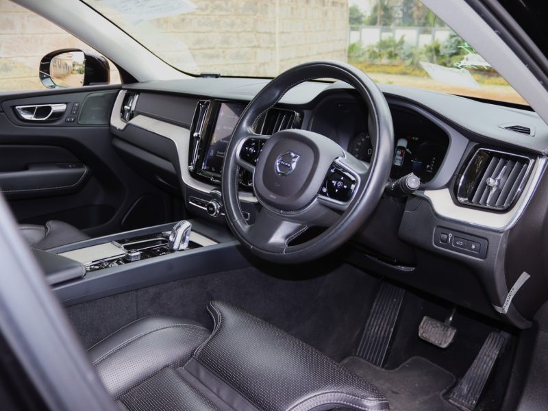 2018 Volvo XC90 T6 – Scandinavian Elegance Meets High-Performance Luxury SUV 🇸🇪🚙