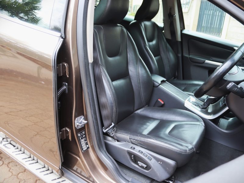 2014 Volvo XC60 T5 – Sleek, Safe, and Turbocharged for Everyday Adventure 🚙⚡ | For Sale at VolvoShop Kenya