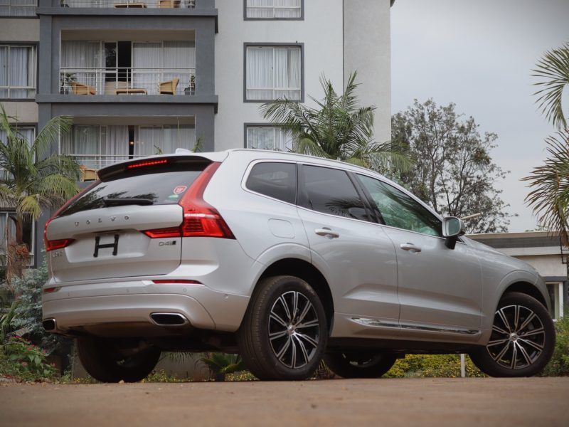 2019 Volvo XC60 D4 Inscription – Silver Sophistication, Diesel Efficiency & Luxury Performance ⚙️🌟 | Now at VolvoShop Kenya