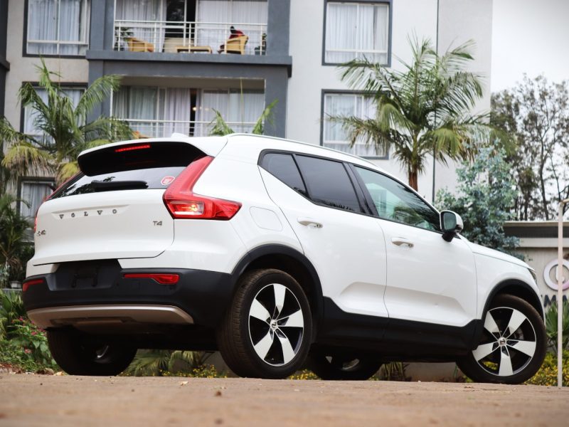 2018 Volvo XC40 T4 – Bold, Compact & Premium in Elegant White ⚪🚙 | Now at VolvoShop Kenya