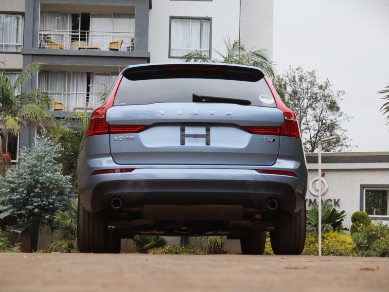 2018 Volvo XC60 T5 Inscription – Luxury in Motion with Sunroof & Striking Blue Finish 💎🌤️ | Now at VolvoShop Kenya