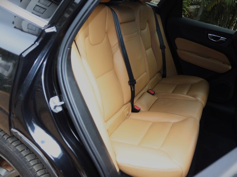 ⚫ 2018 Volvo XC60 T5 – Black | Petrol | AWD | Sleek, Powerful & Premium