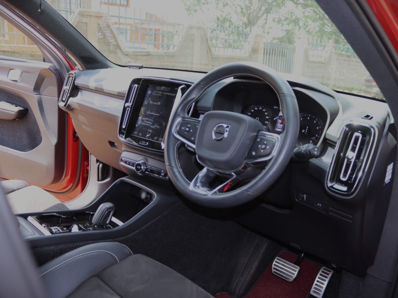 π 2018 Volvo XC40 T4 R-Design β Red | Compact Luxury SUV for Sale in Kenya