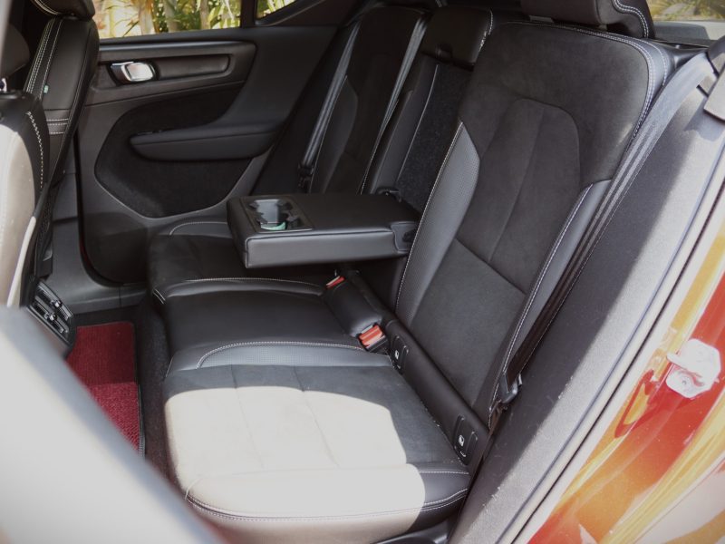 π 2018 Volvo XC40 T4 R-Design β Red | Compact Luxury SUV for Sale in Kenya