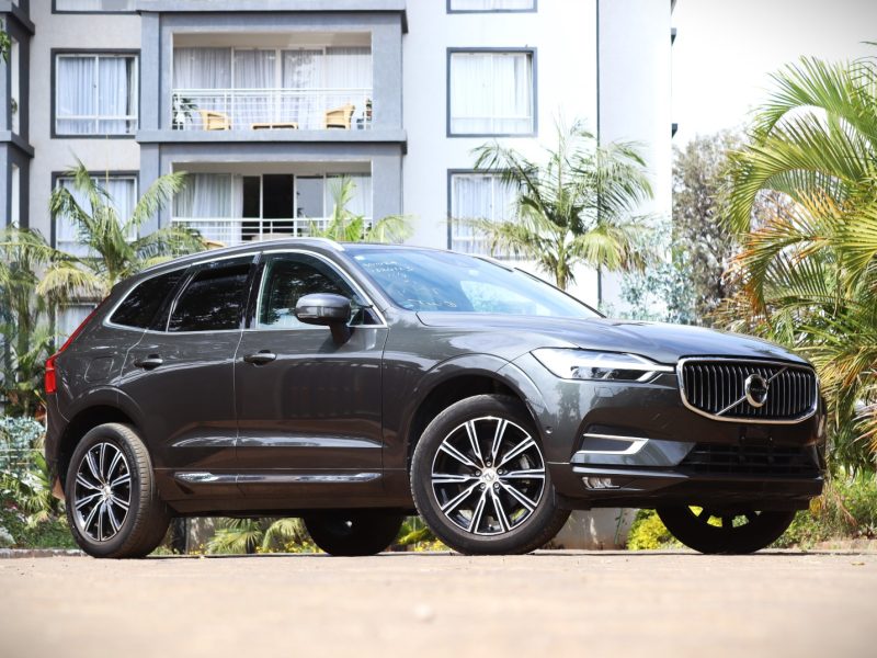 2018 Volvo XC60 D4 Polestar (Grey, Sunroof) for Sale in Nairobi, Kenya
