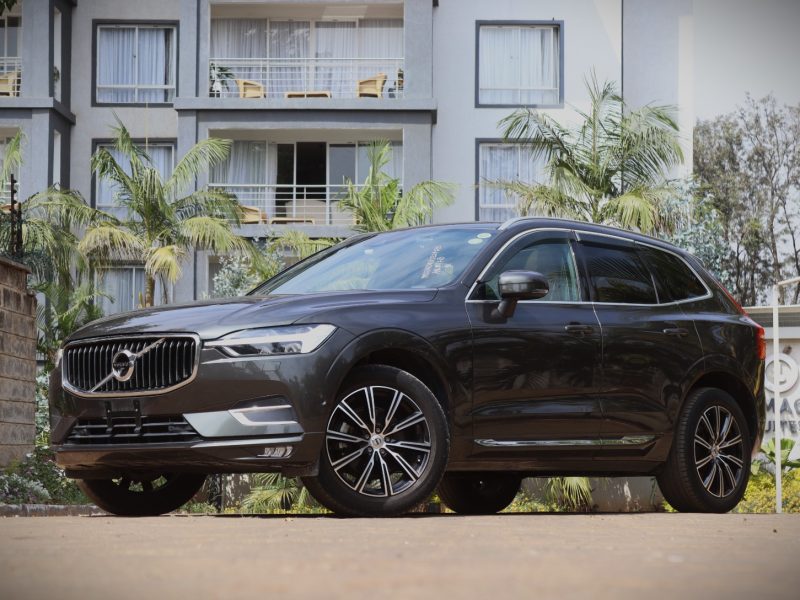 2018 Volvo XC60 D4 Polestar (Grey, Sunroof) for Sale in Nairobi, Kenya