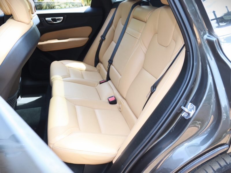 2018 Volvo XC60 D4 Polestar (Grey, Sunroof) for Sale in Nairobi, Kenya