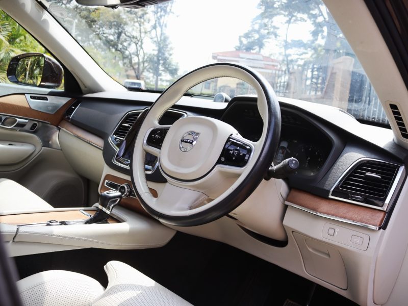 🟤 2018 Volvo XC90 T6 – Brown | Petrol | AWD | 7-Seater | Sunroof