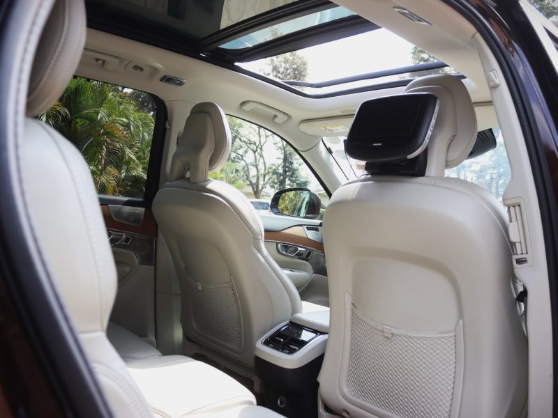 🟤 2018 Volvo XC90 T6 – Brown | Petrol | AWD | 7-Seater | Sunroof