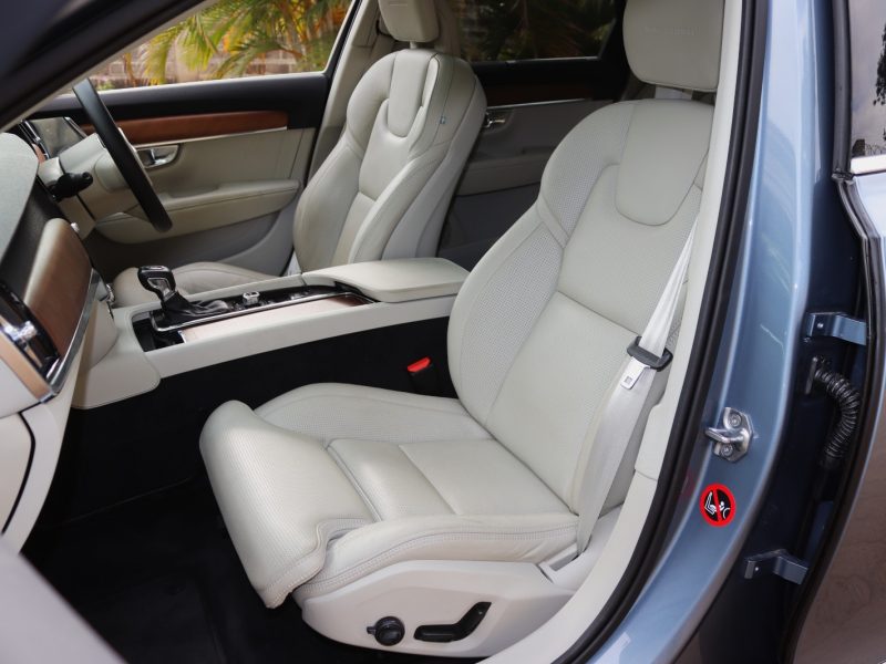 π 2018 Volvo S90 T6 Inscription β Blue | Luxury Executive Sedan for Sale in Nairobi, Kenya