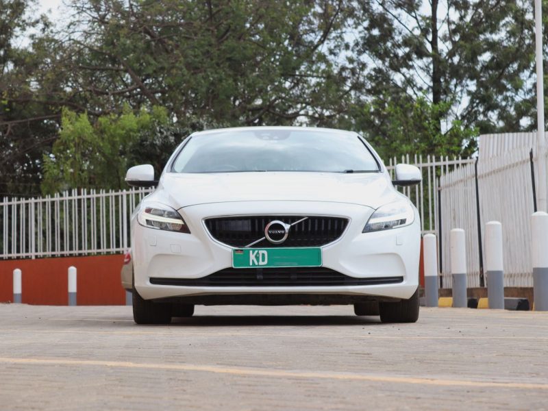 2018 Volvo V40 T3 – Sleek White Hatchback | Scandinavian Elegance with Modern Power 🚗✨
